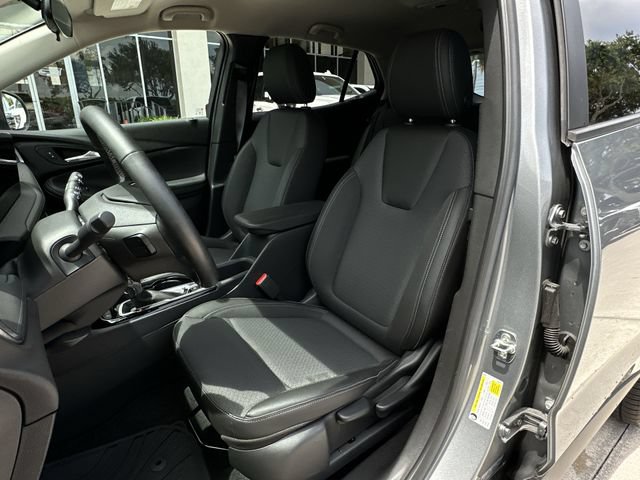 Certified 2024 Buick Encore GX Preferred w/ Advanced Technology Package FWD image 19