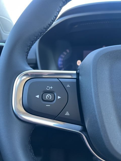 New 2026 Volvo XC40 B4 Core FWD image 14
