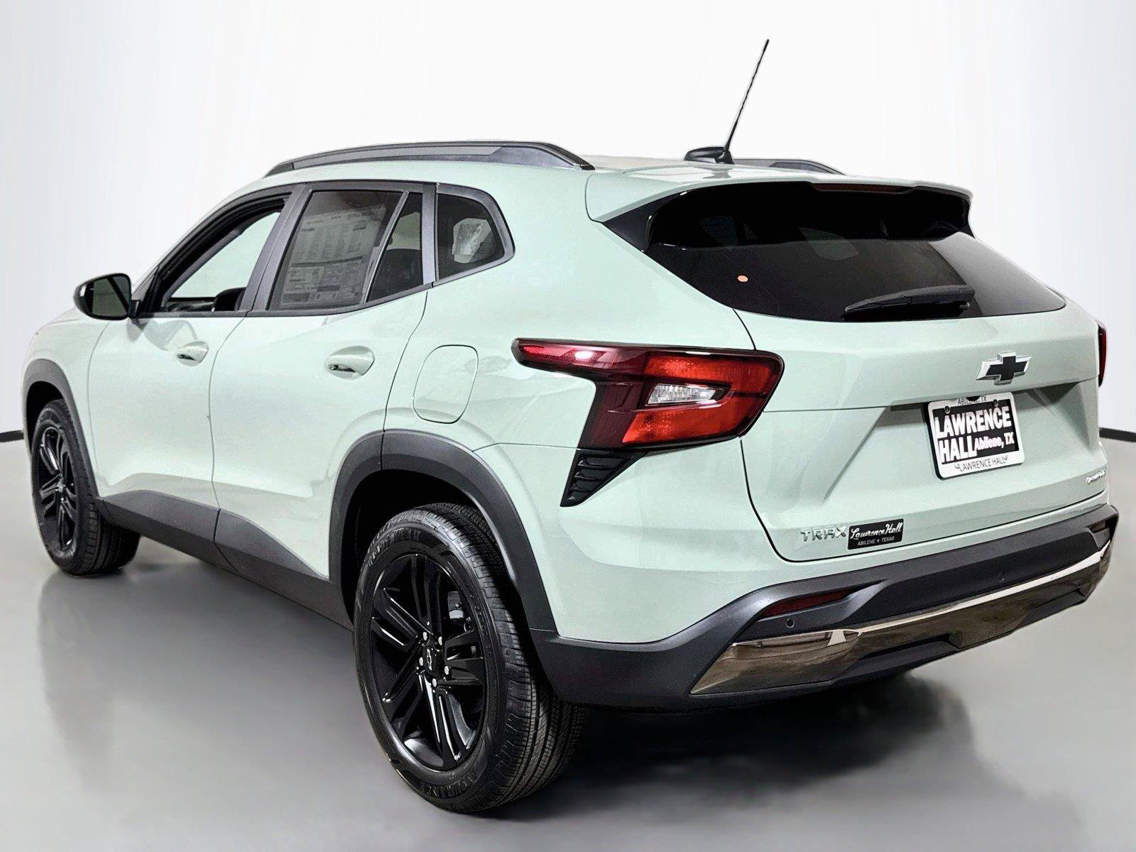 New 2026 Chevrolet Trax ACTIV w/ Driver Confidence Package FWD image 3