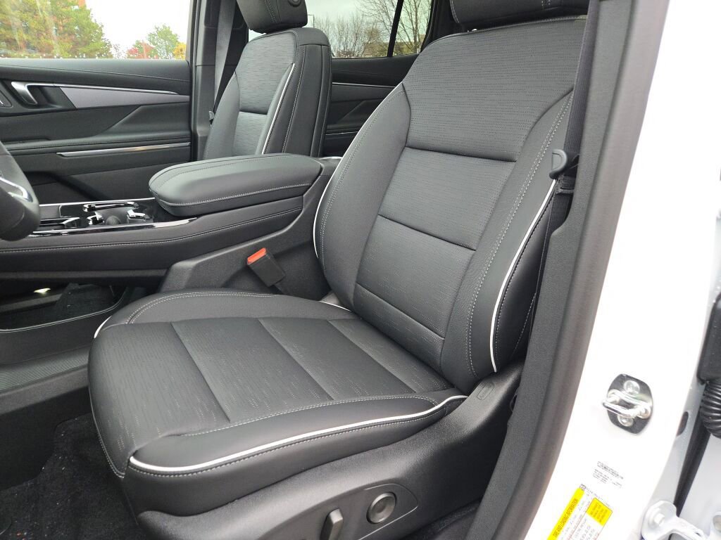New 2026 Buick Enclave Sport Touring w/ Power Package image 28