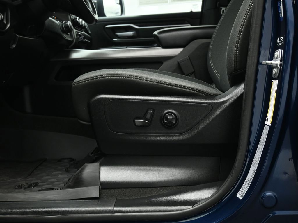 Used 2021 RAM 1500 Big Horn image 11