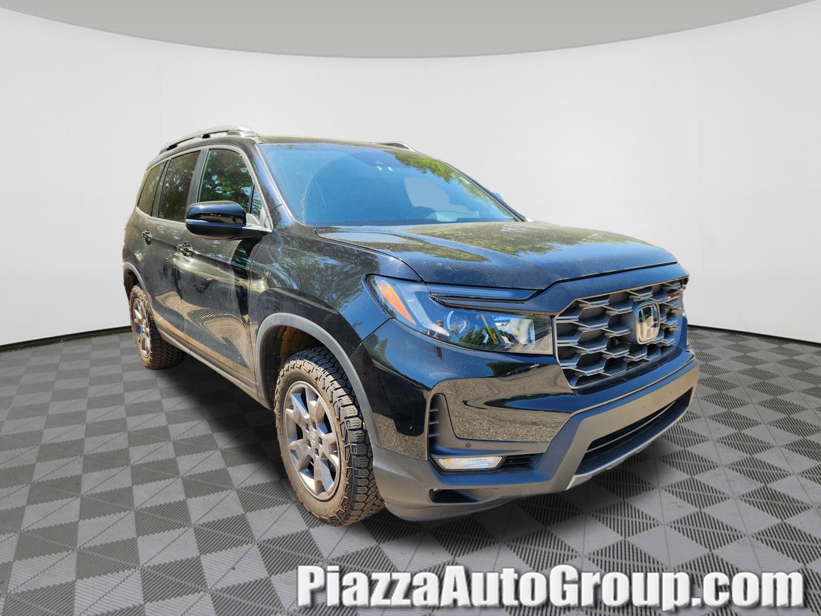 Used 2024 Honda Passport TrailSport image 1