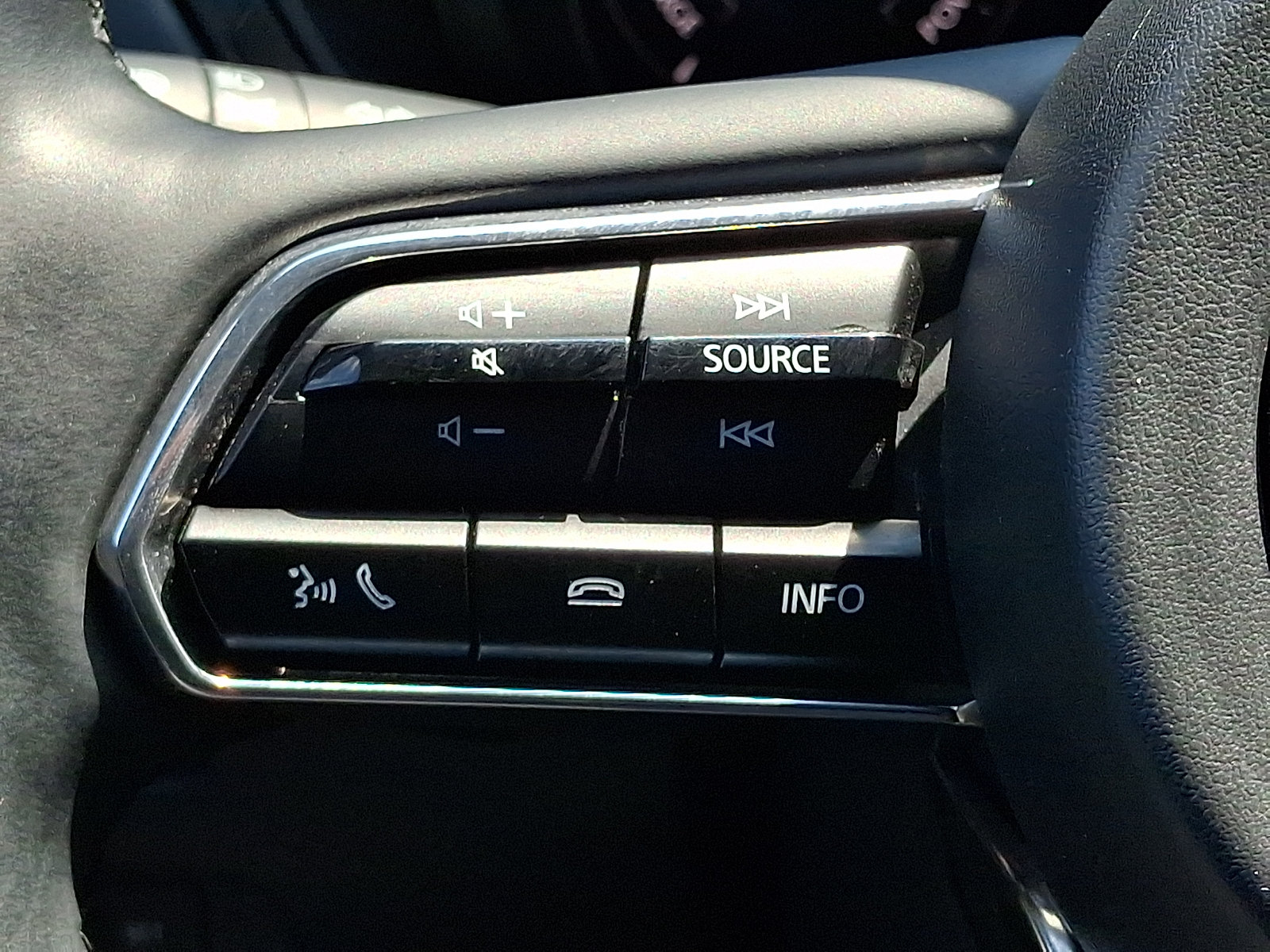 Certified 2024 MAZDA CX-90 Plug-In Hybrid w/ Premium Plus AWD/4WD image 26