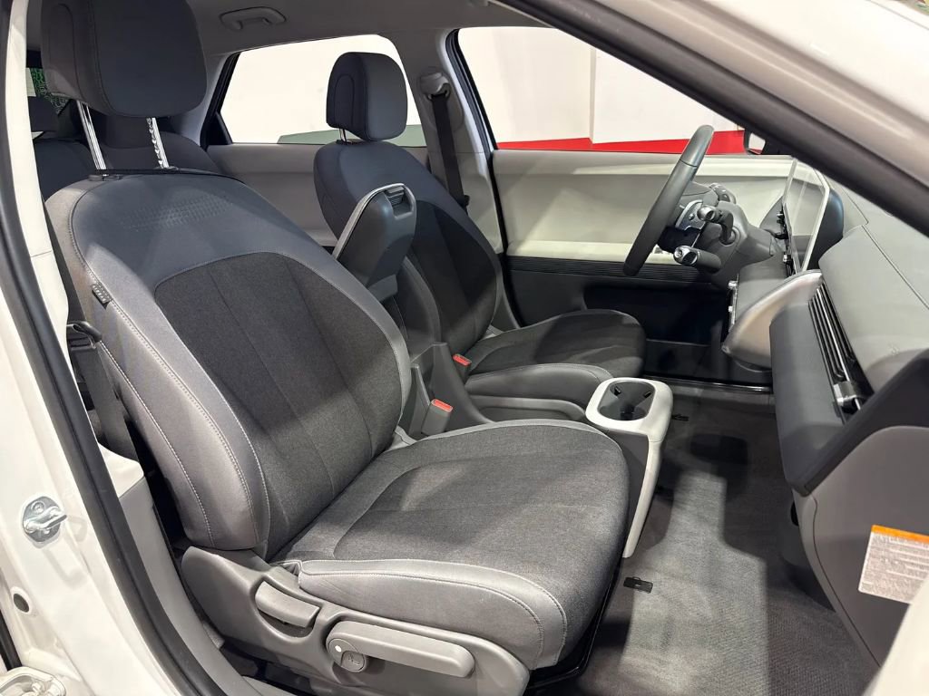 Used 2024 Hyundai Ioniq 5 SE image 18