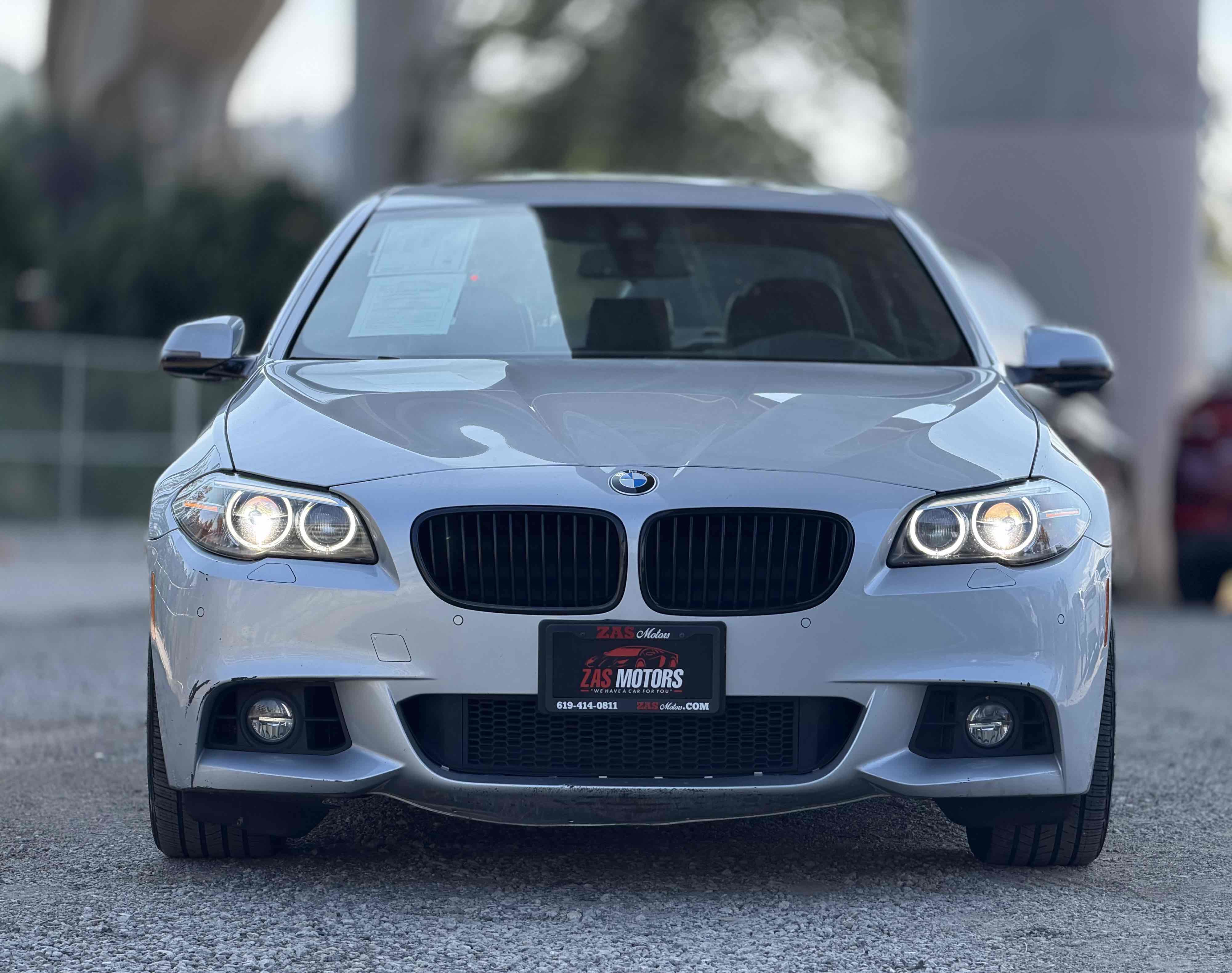 Used 2016 BMW 528i xDrive Sedan AWD/4WD image 2