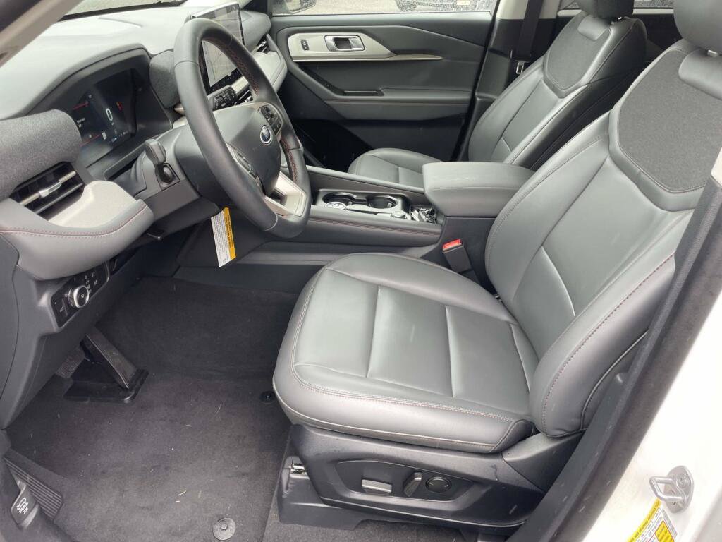 New 2026 Ford Explorer Active w/ Active Comfort Package AWD/4WD image 14
