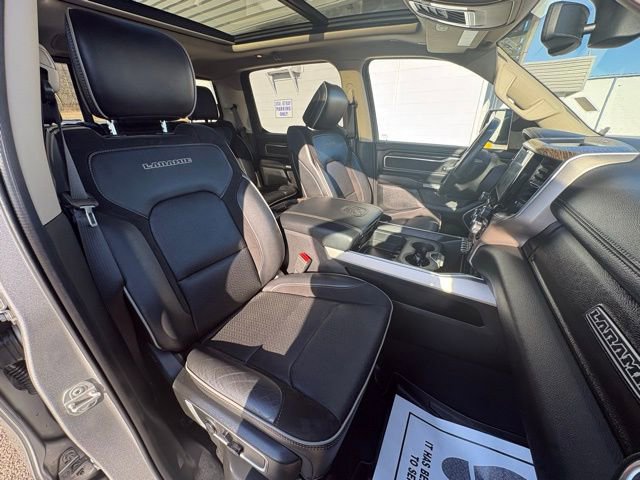 Used 2019 RAM 1500 Laramie image 33