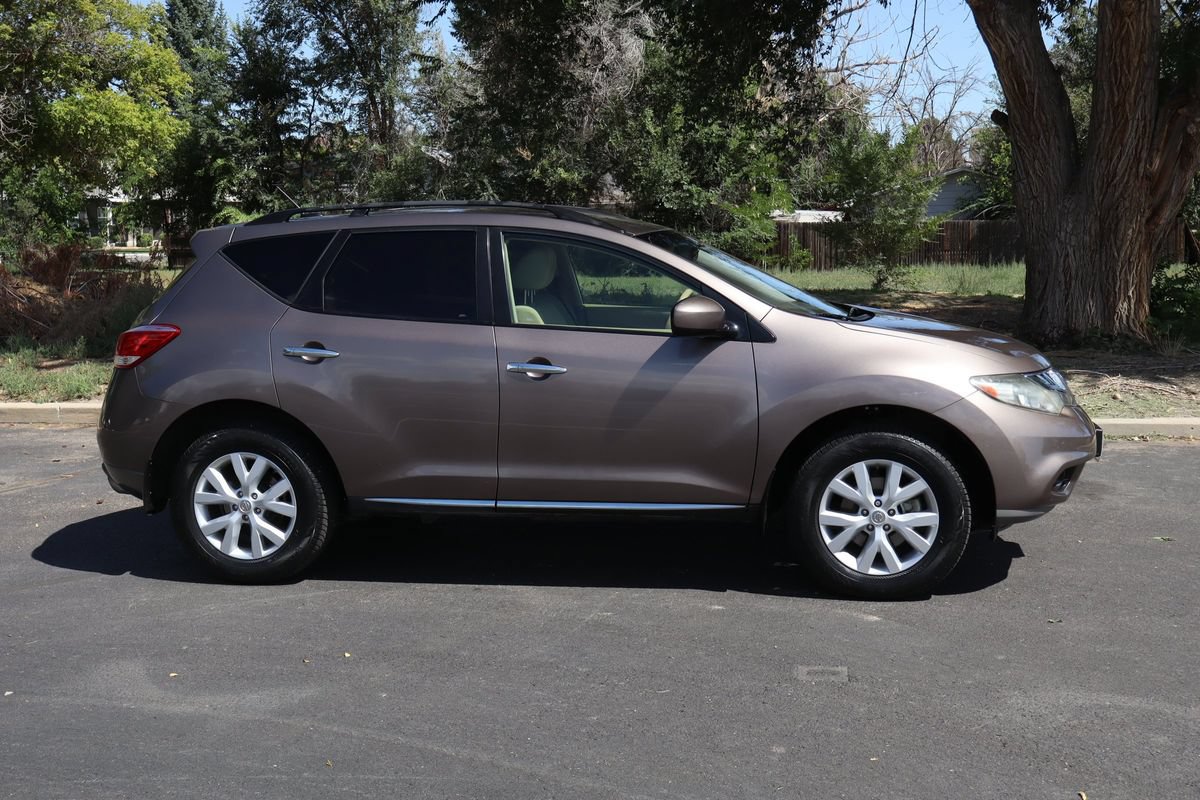 Used 2013 Nissan Murano SV AWD/4WD image 3