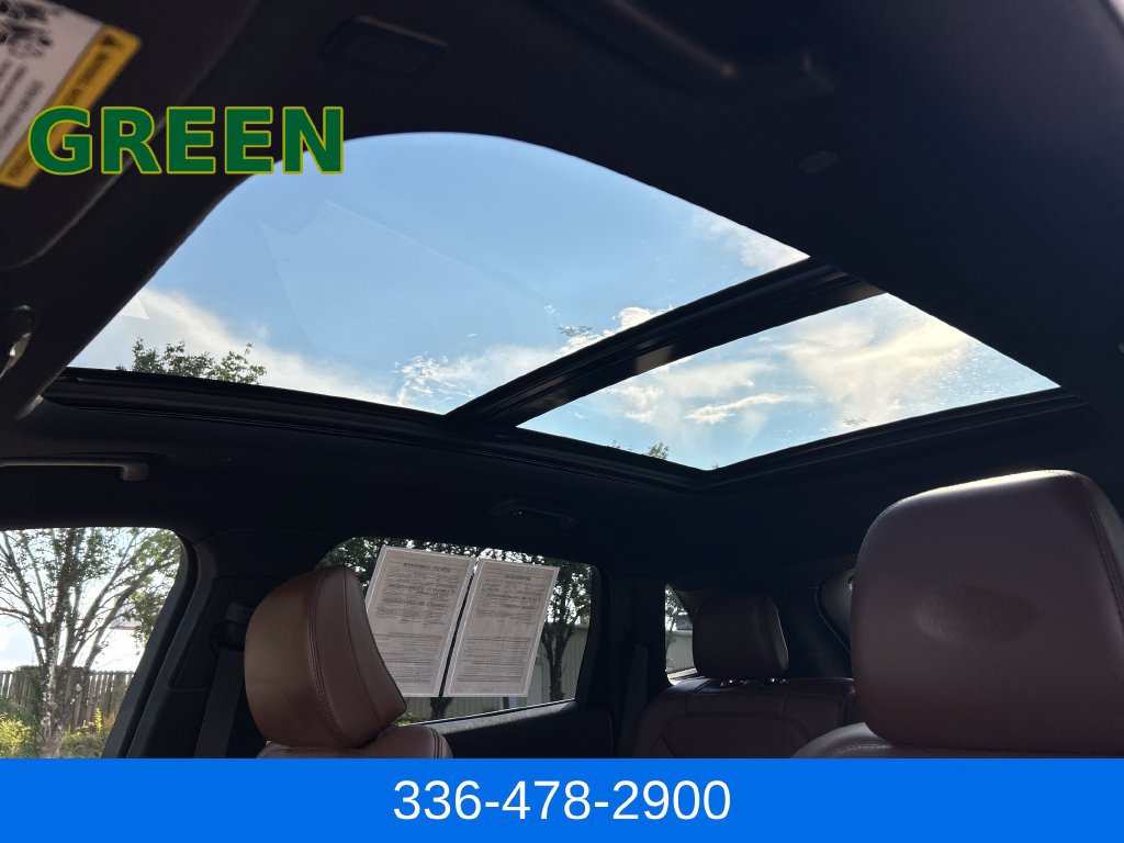 Used 2023 Lincoln Nautilus Reserve AWD/4WD image 30