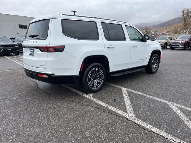 Used 2024 Jeep Wagoneer Series II w/ Flexible Seating Group image 3