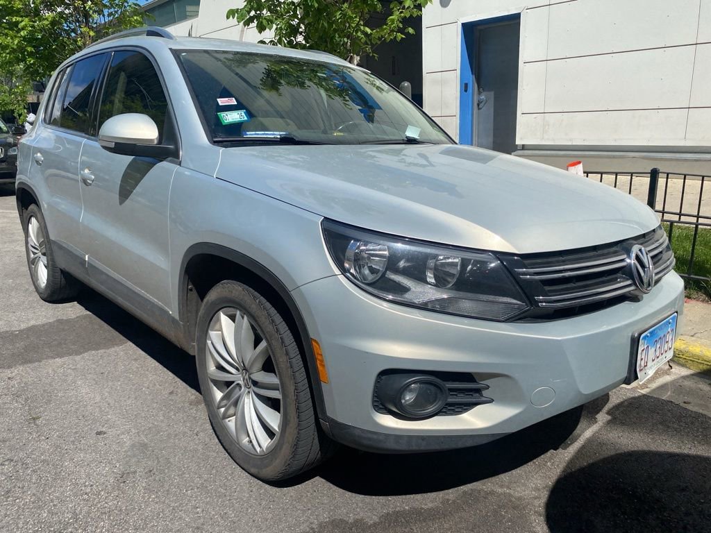 Used 2012 Volkswagen Tiguan SE FWD image 16