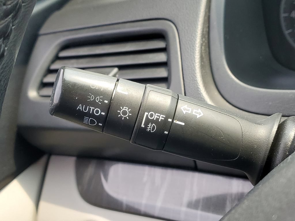 Used 2012 Honda CR-V EX-L image 18