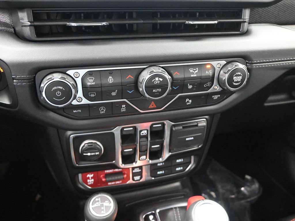Used 2025 Jeep Wrangler Unlimited Rubicon image 20