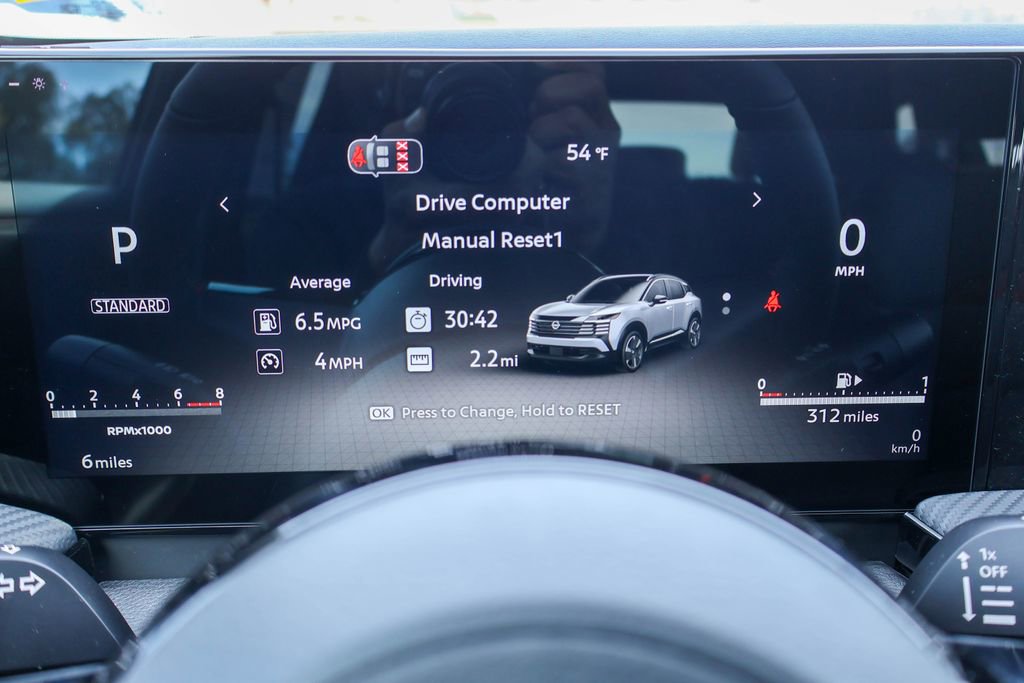 New 2026 Nissan Kicks SR image 9