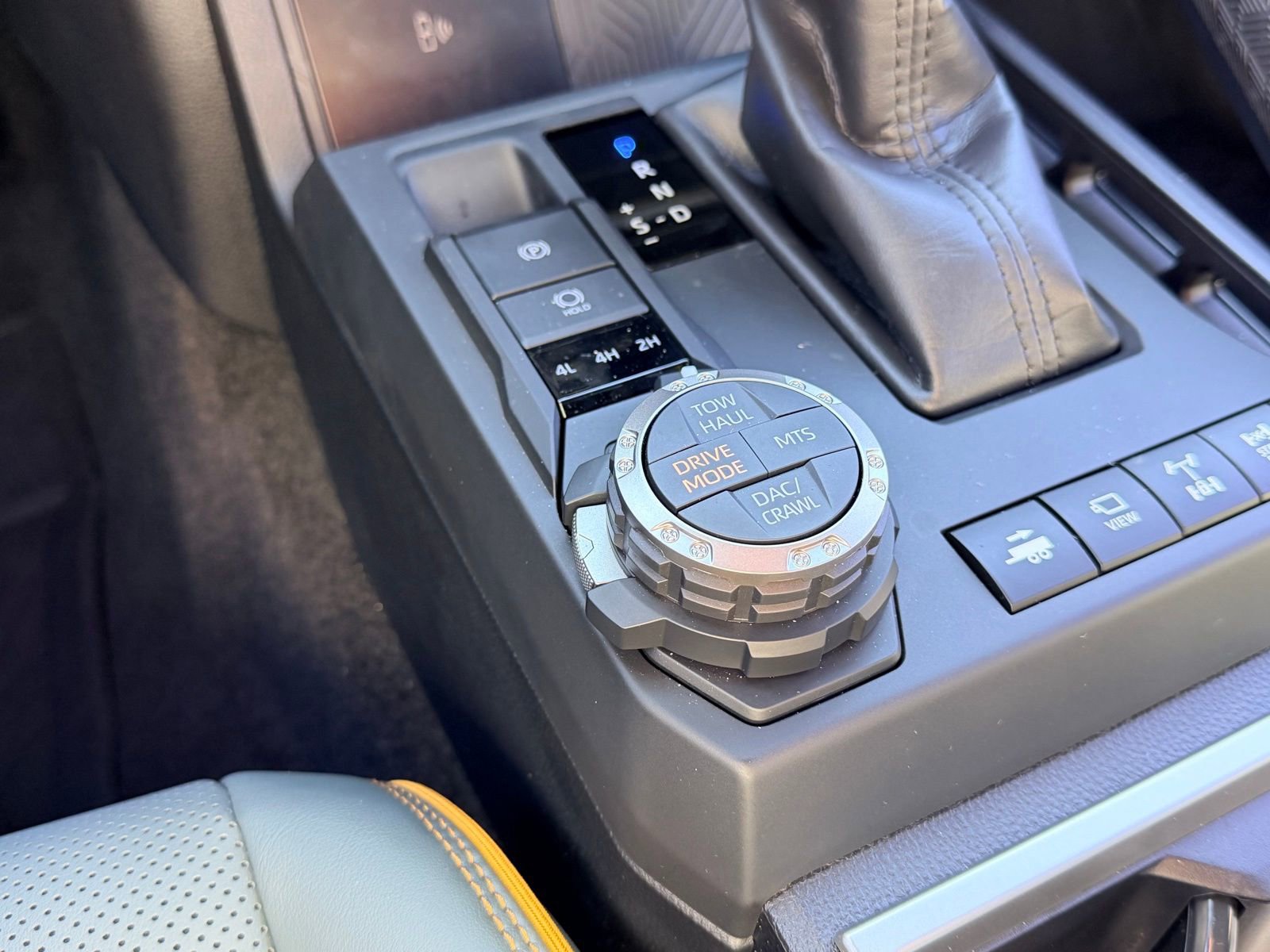 Used 2025 Toyota Tacoma Trailhunter AWD/4WD image 51