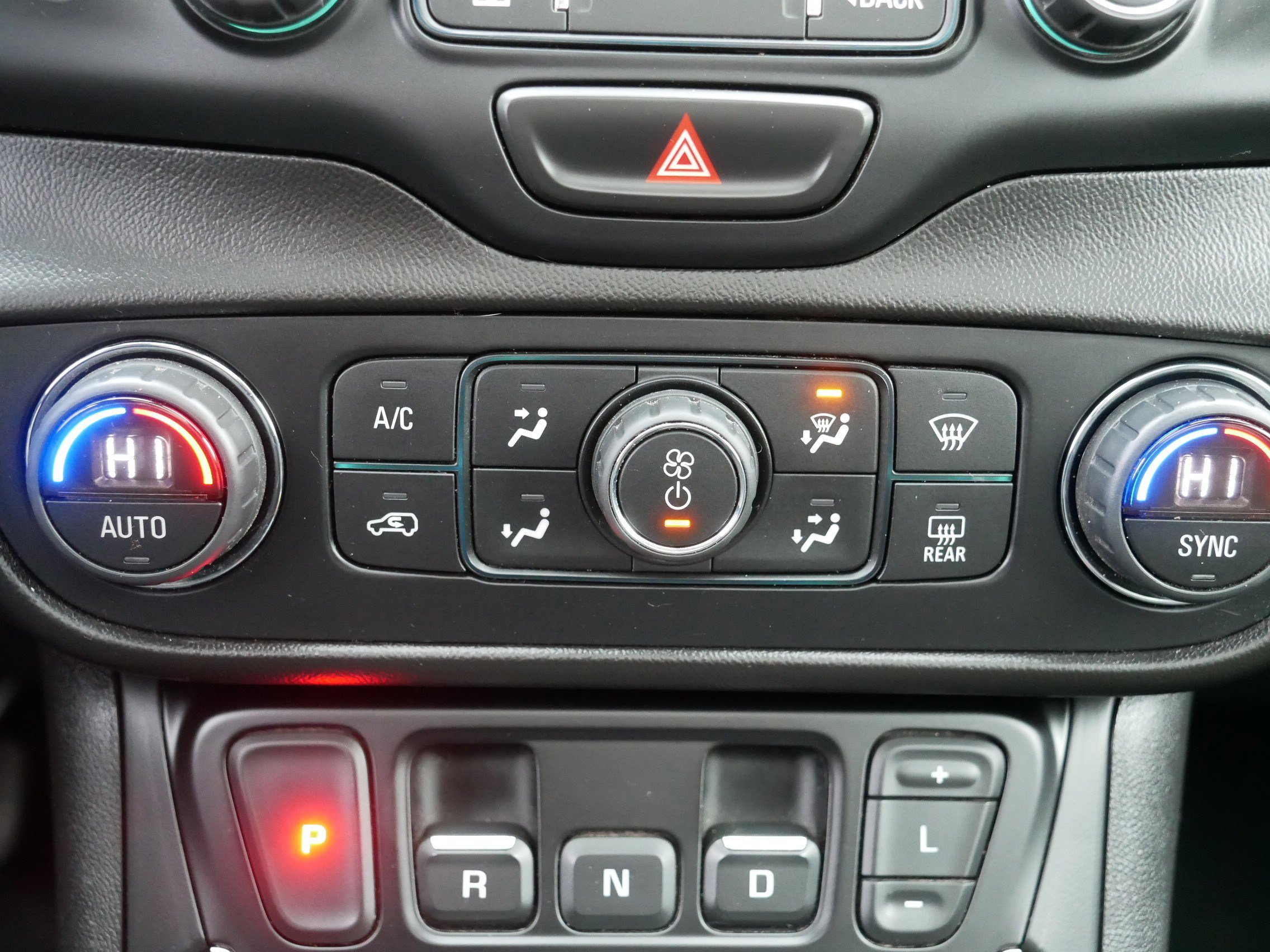 Used 2020 GMC Terrain SLT w/ Preferred Package image 23