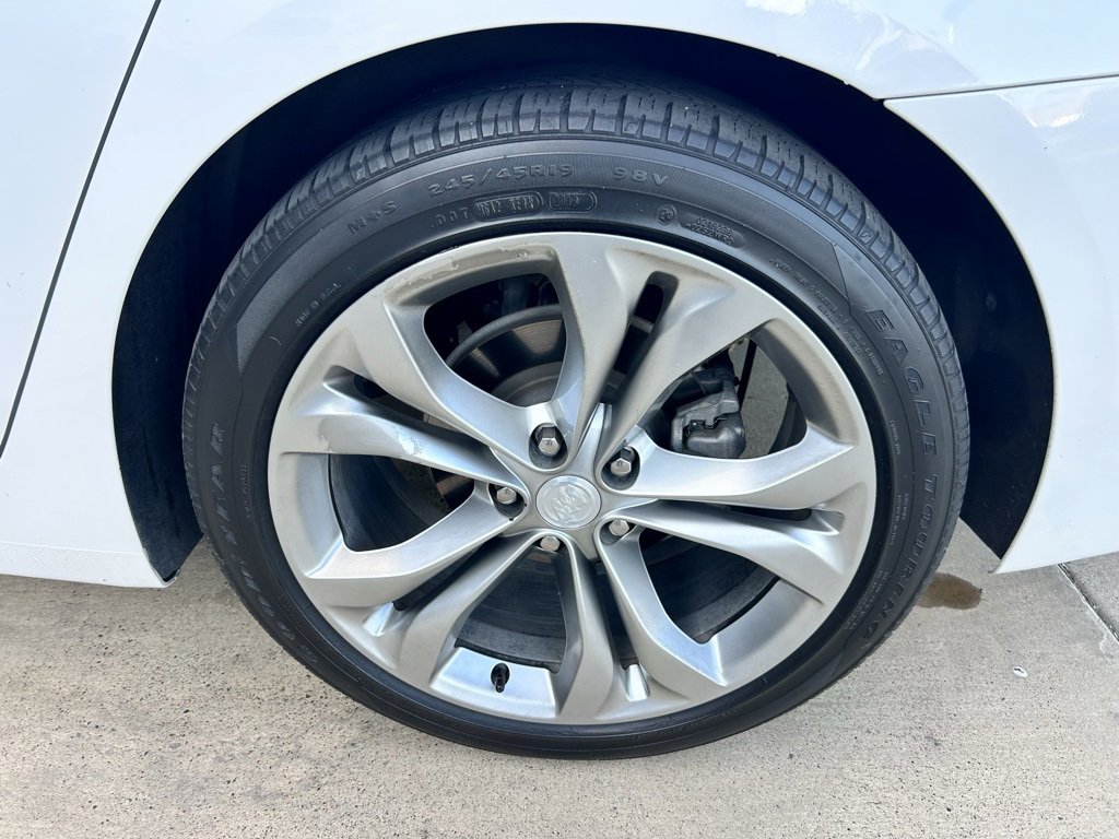 Used 2019 Buick LaCrosse Avenir image 19