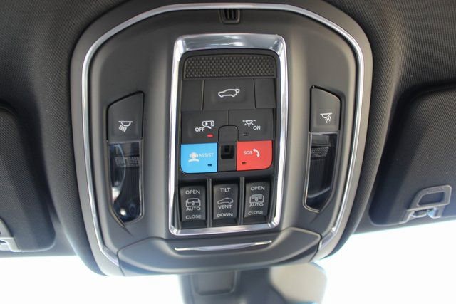 Used 2022 Jeep Grand Cherokee Trailhawk w/ ADV Protech Group II image 27
