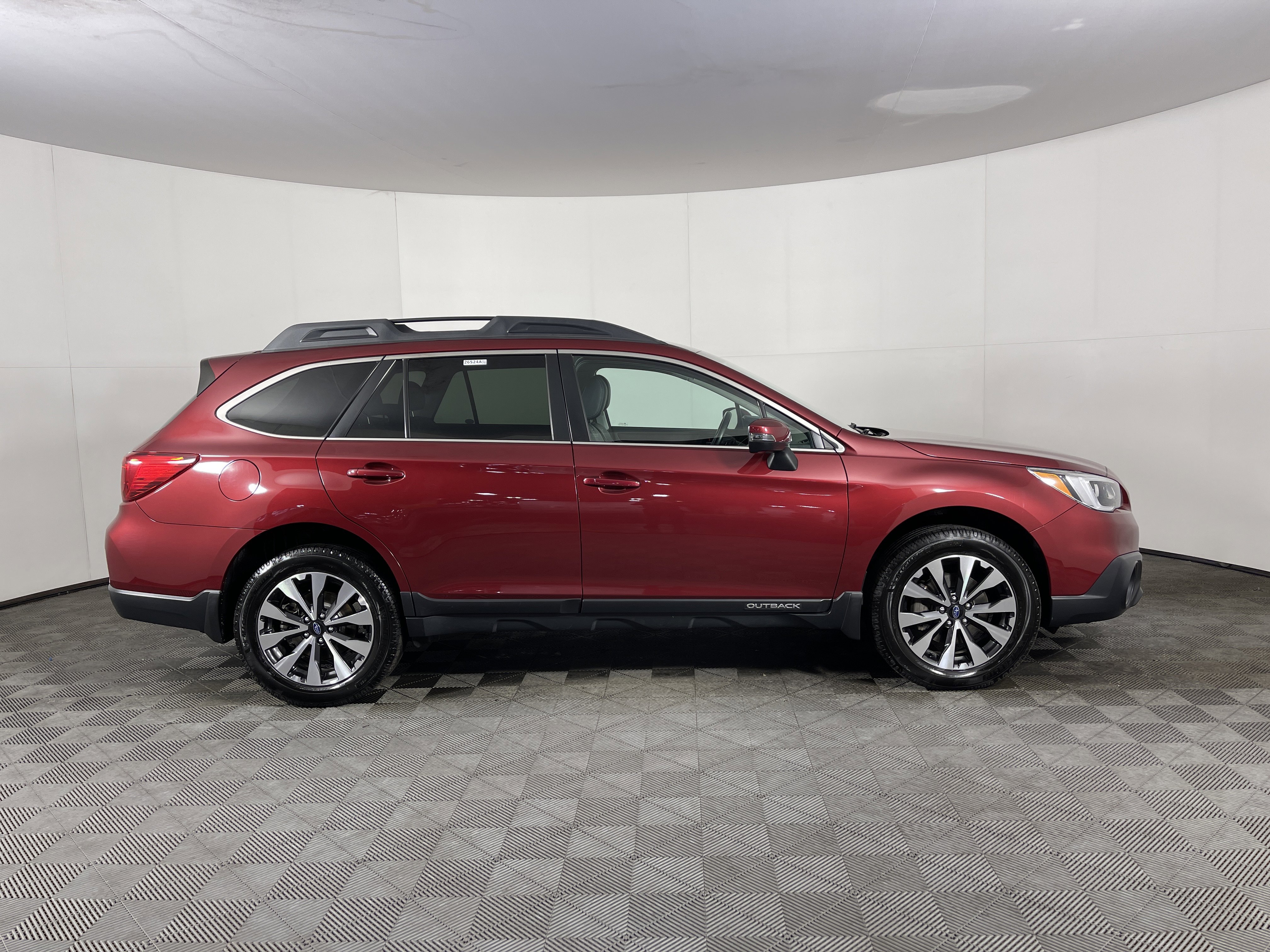 Used 2016 Subaru Outback 3.6R Limited image 5