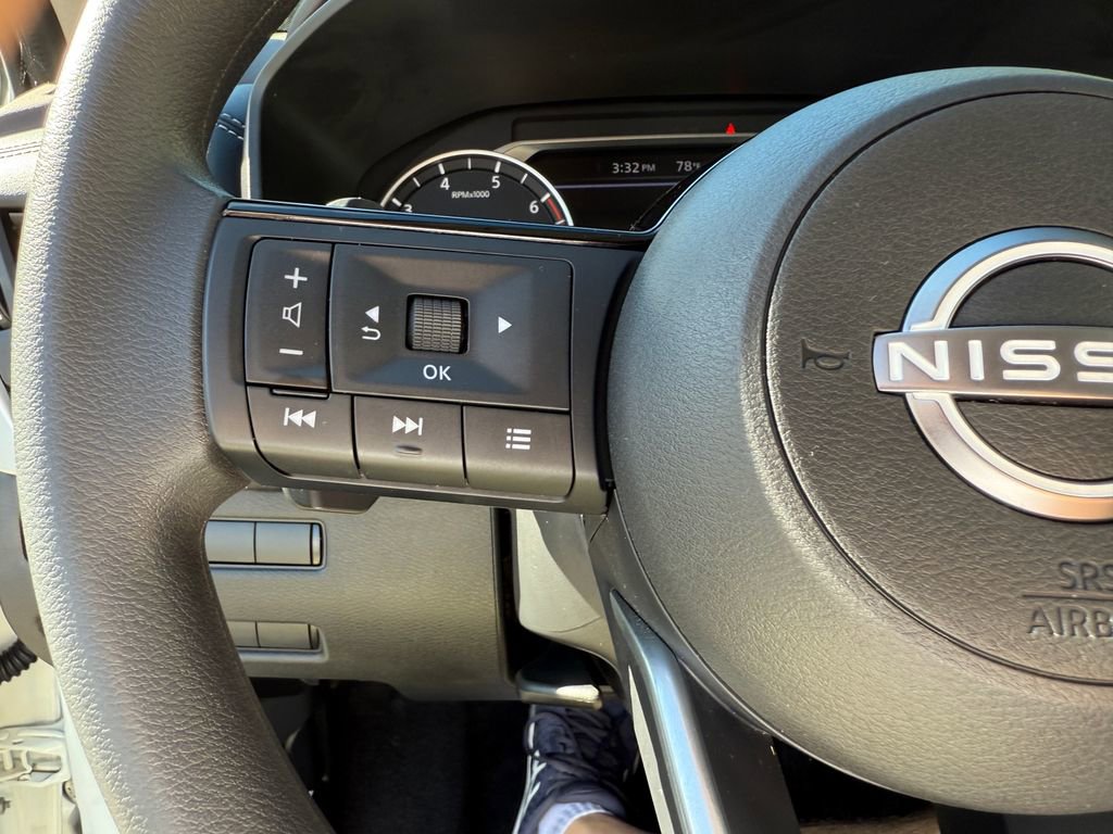 Used 2023 Nissan Rogue SV AWD/4WD image 23