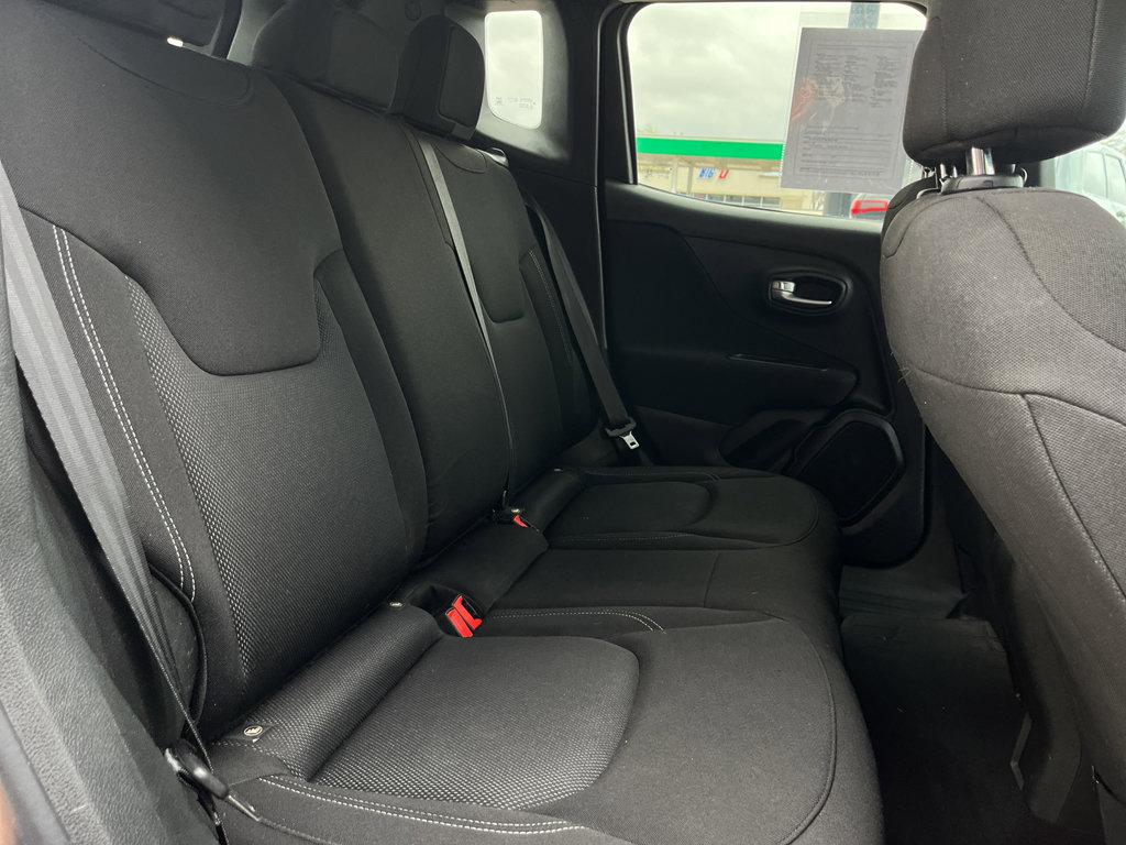 Used 2020 Jeep Renegade Sport image 10