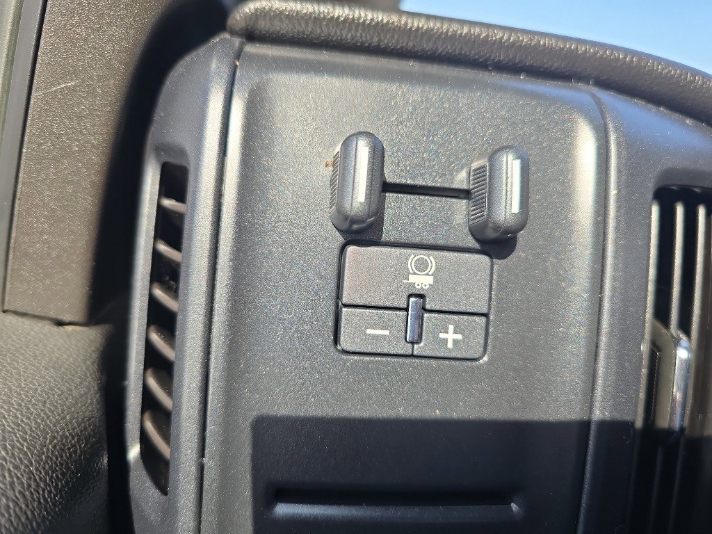 Used 2015 Chevrolet Silverado 3500 W/T image 19