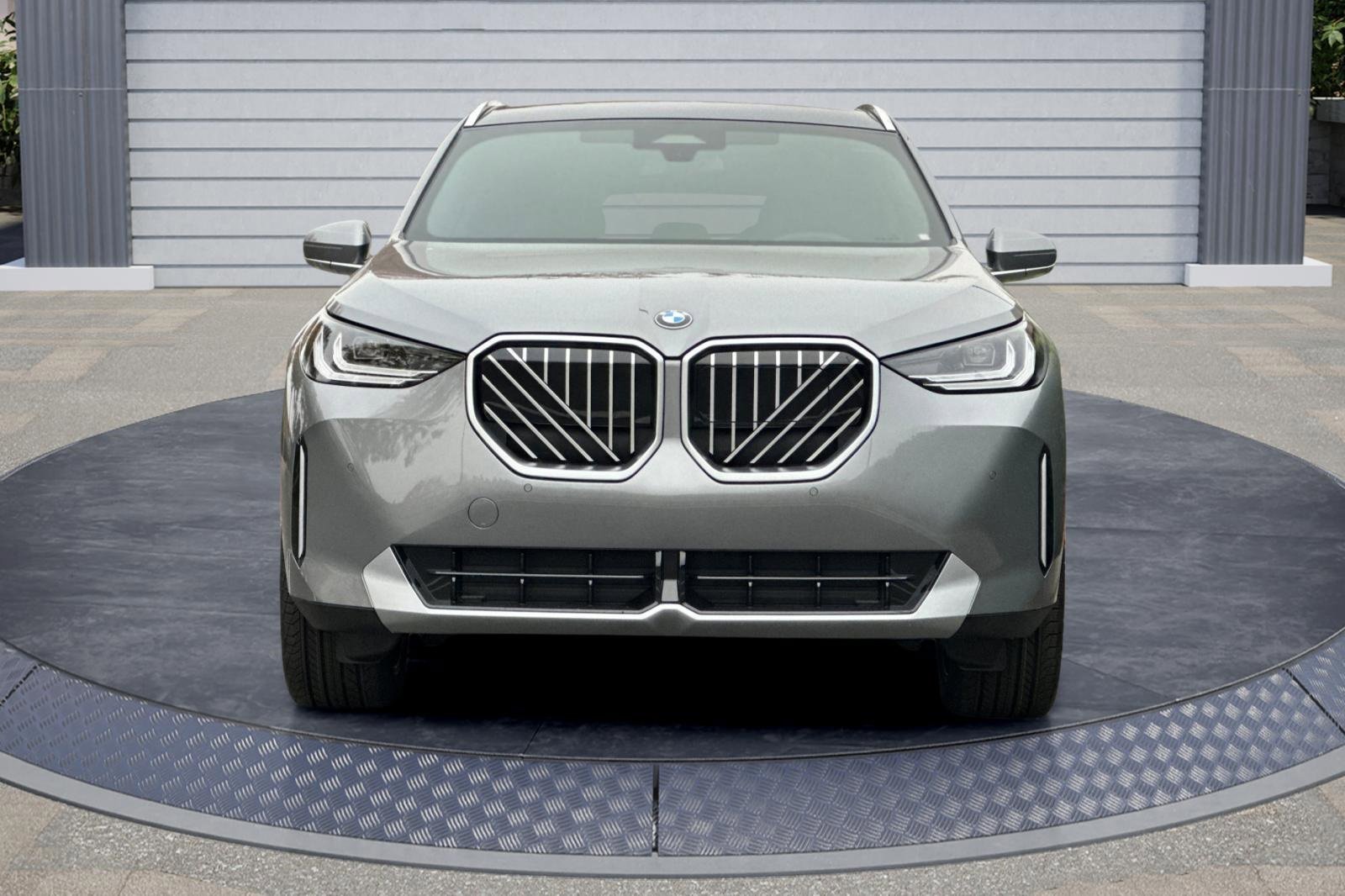 New 2026 BMW X3 xDrive30 w/ Convenience Package image 2