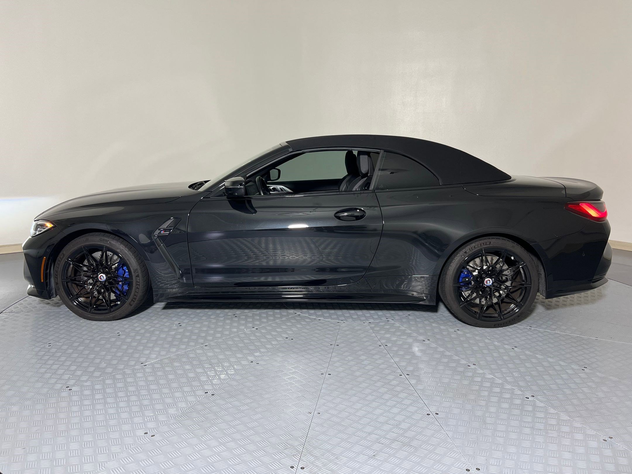 Used 2023 BMW M4 xDrive Competition w/ Executive Package image 38