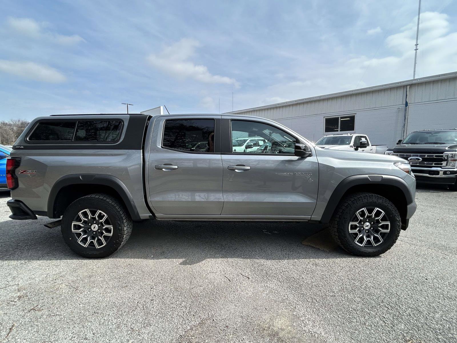 Used 2023 Chevrolet Colorado Z71 w/ Advanced Trailering Package image 2