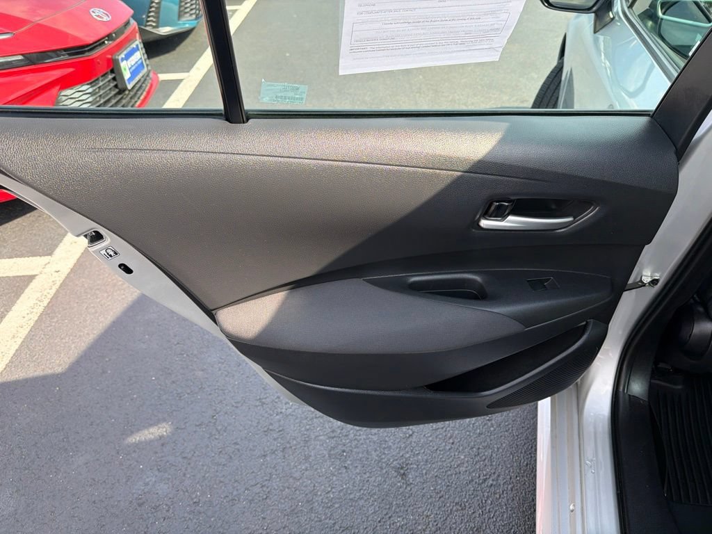 Used 2020 Toyota Corolla LE FWD image 14