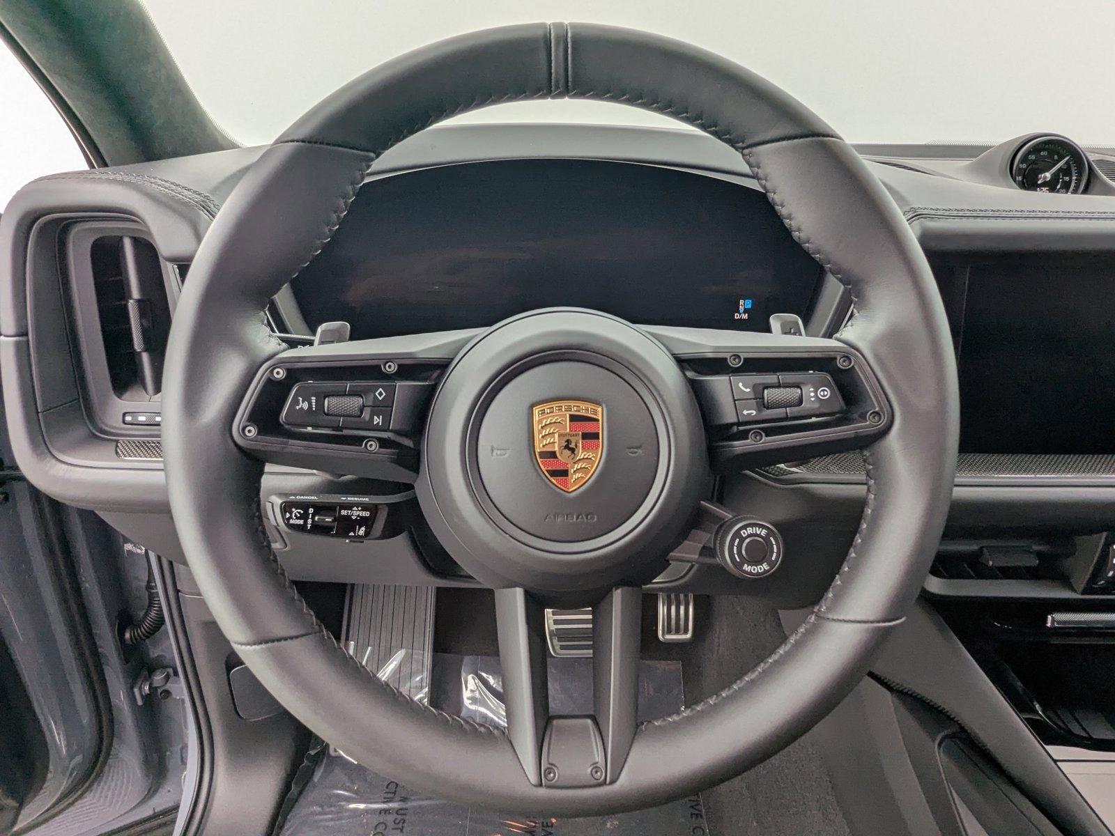 New 2026 Porsche Cayenne GTS image 12