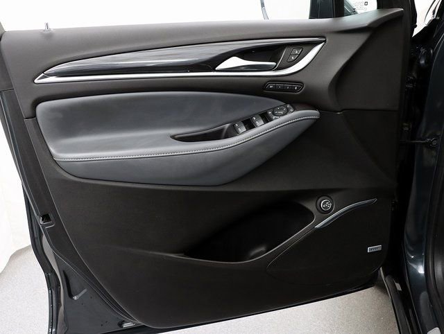 Used 2020 Buick Enclave Premium w/ Sun and Sites Package image 24