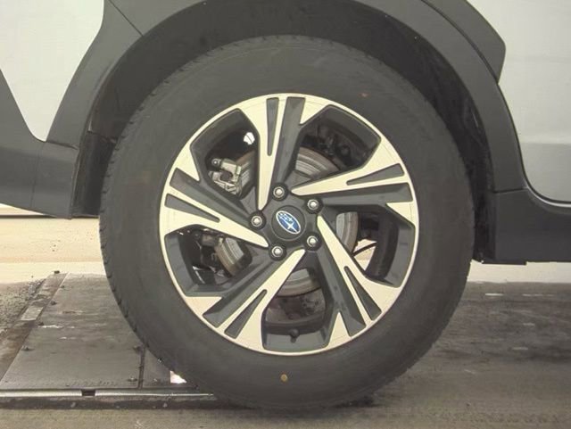 Used 2025 Subaru Crosstrek 2.0i Premium image 18