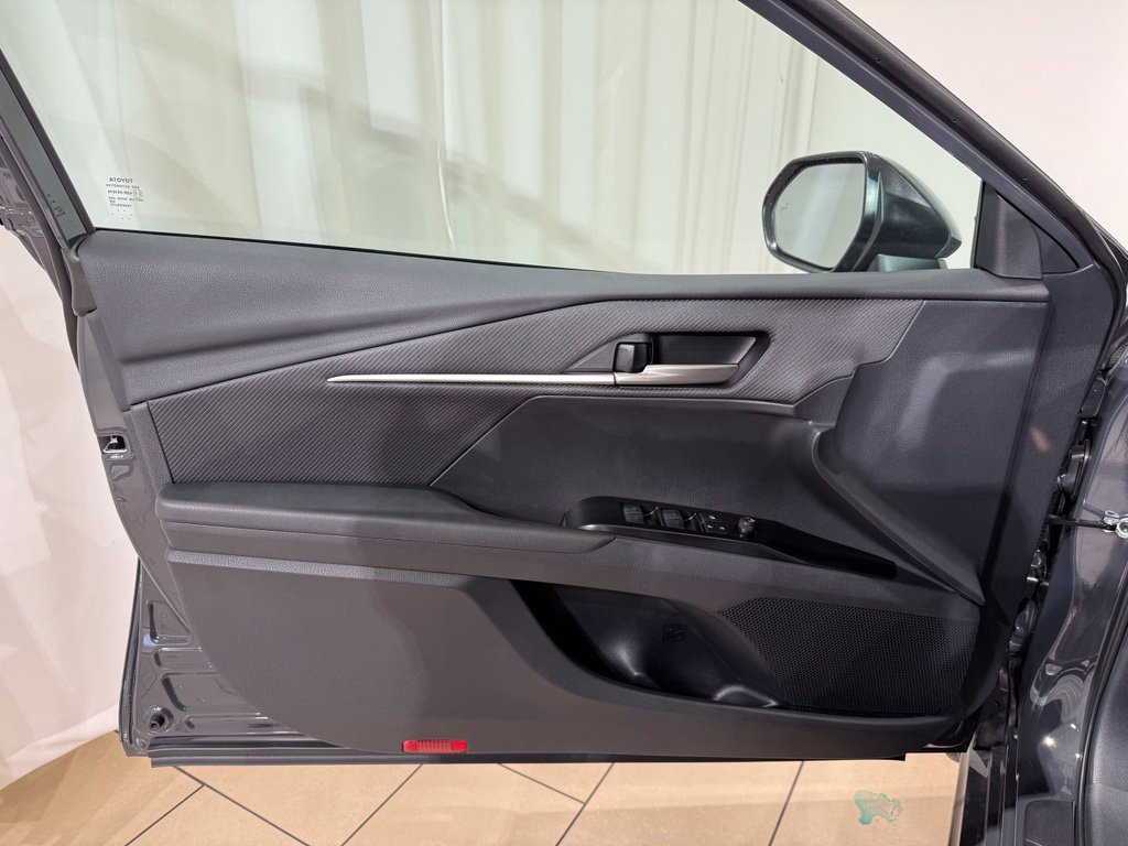 New 2027 Toyota Camry SE w/ Convenience Package FWD image 14