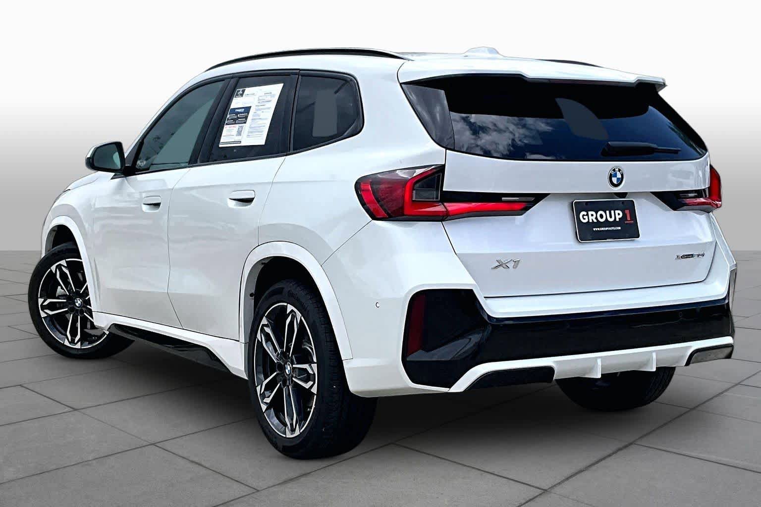 Used 2025 BMW X1 xDrive28i w/ M Sport Package image 11