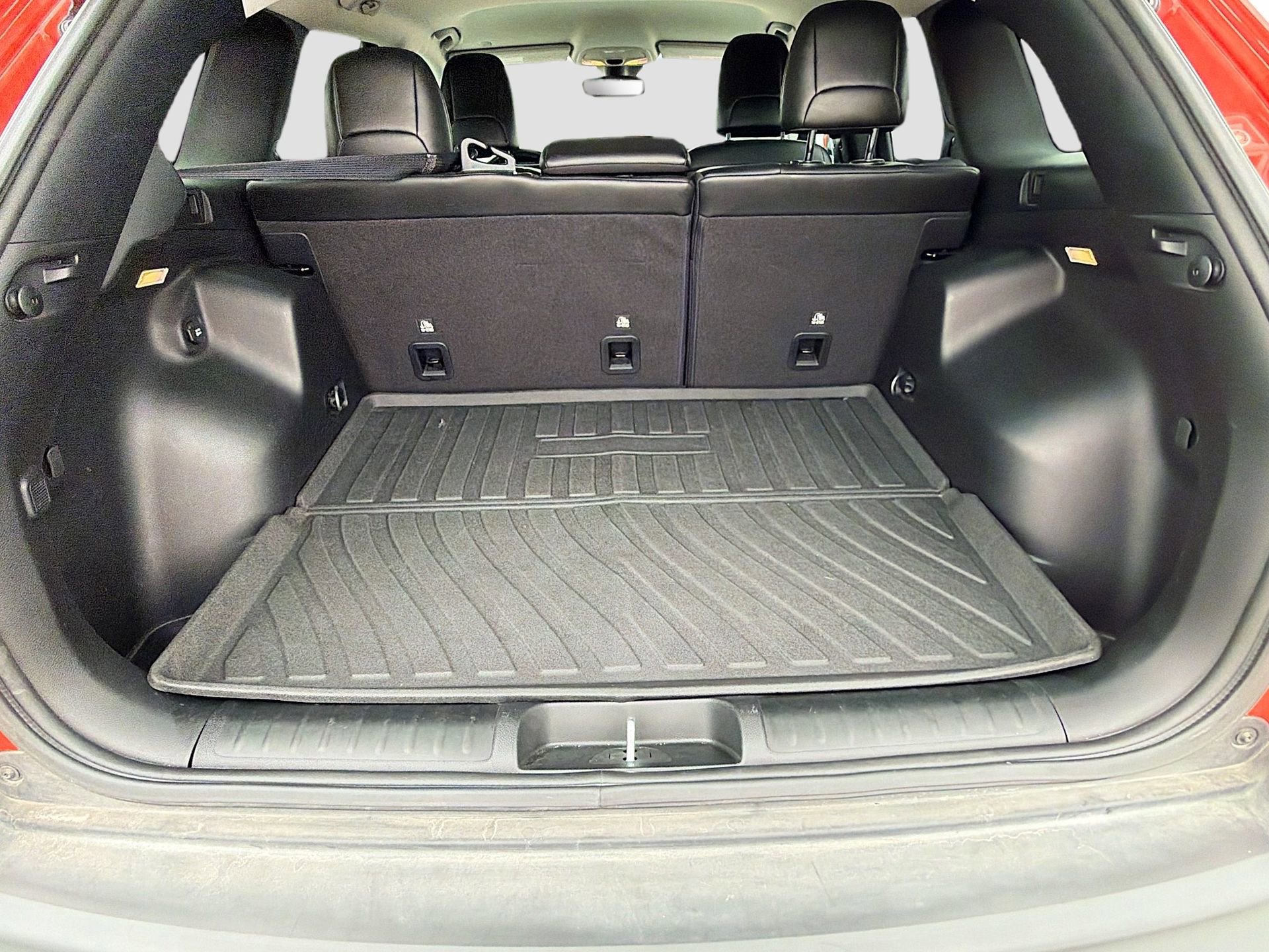 Used 2021 Jeep Cherokee Latitude Plus image 29