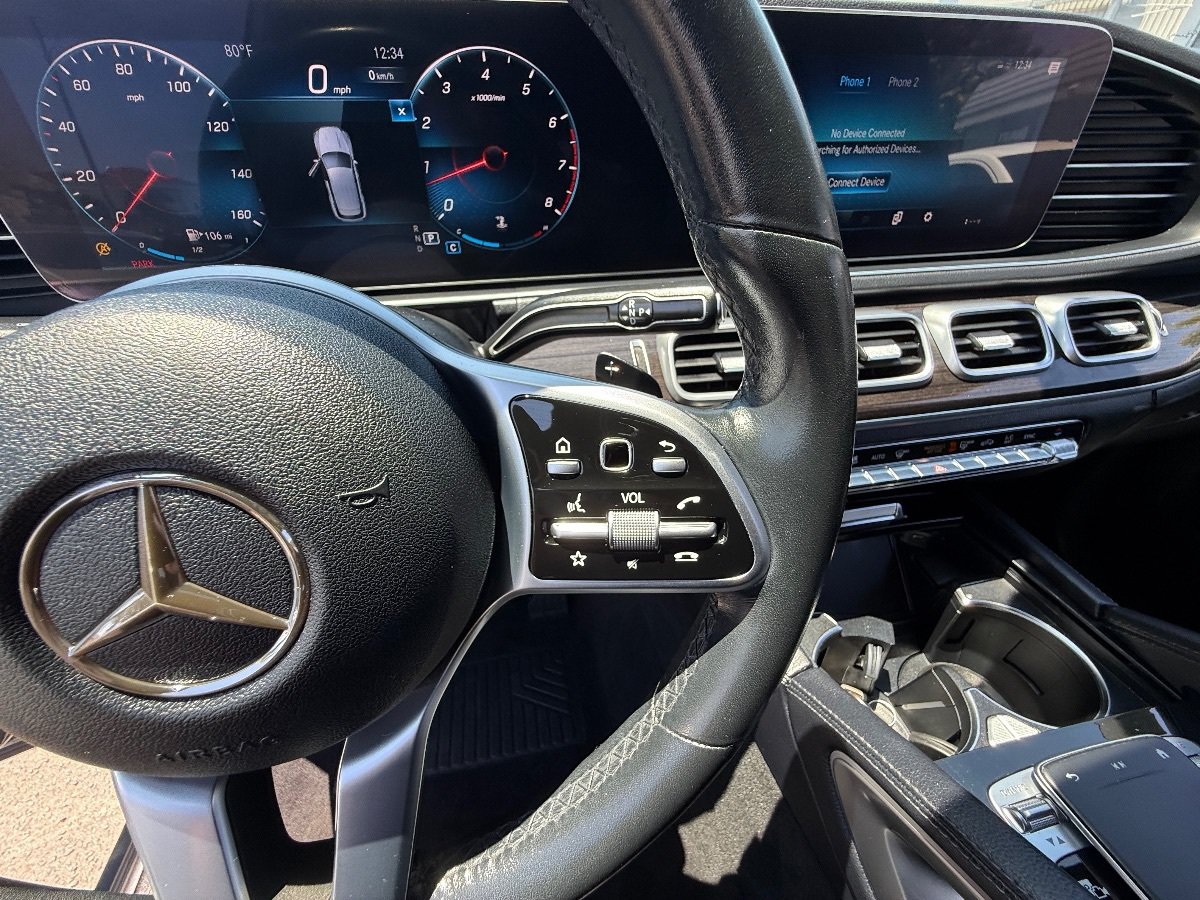 Used 2020 Mercedes-Benz GLE 350 w/ 3rd Row Seat Package image 27