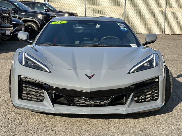 Used 2025 Chevrolet Corvette Z06 image 2