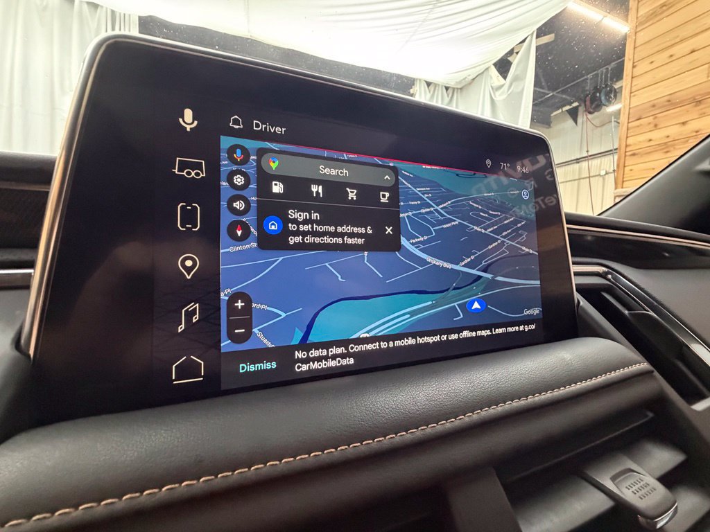Used 2023 GMC Yukon XL AT4 w/ LPO, Floor Liner Package AWD/4WD image 41