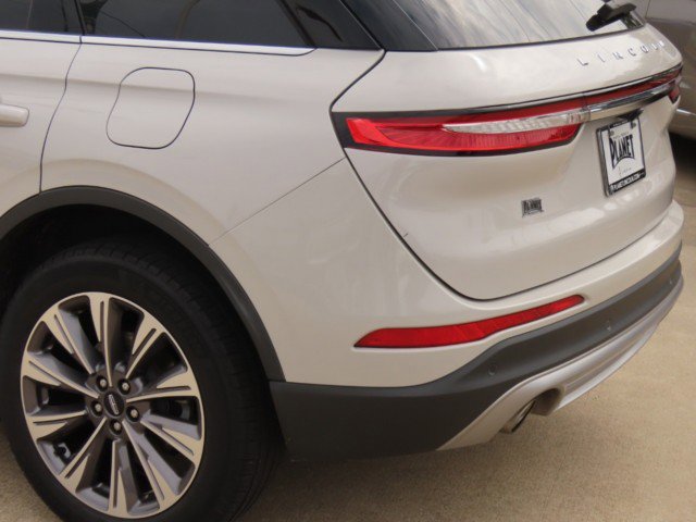 Used 2020 Lincoln Corsair Reserve w/ Elements Package FWD image 13