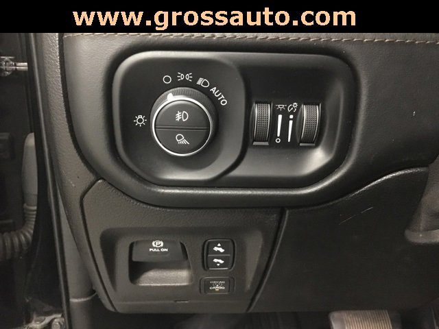 Used 2019 RAM 1500 Laramie Longhorn w/ Body-Colour Bumper Group image 16