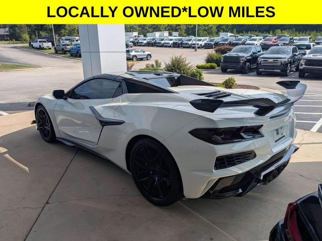Used 2026 Chevrolet Corvette Z06 RWD image 4