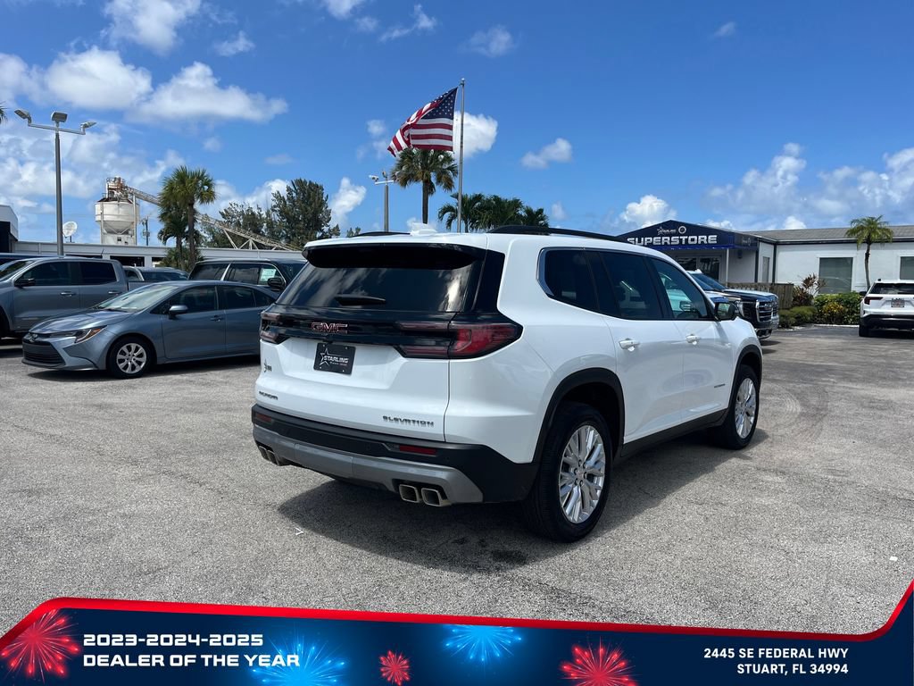Used 2026 GMC Acadia Elevation w/ Elevation Premium Package FWD image 5
