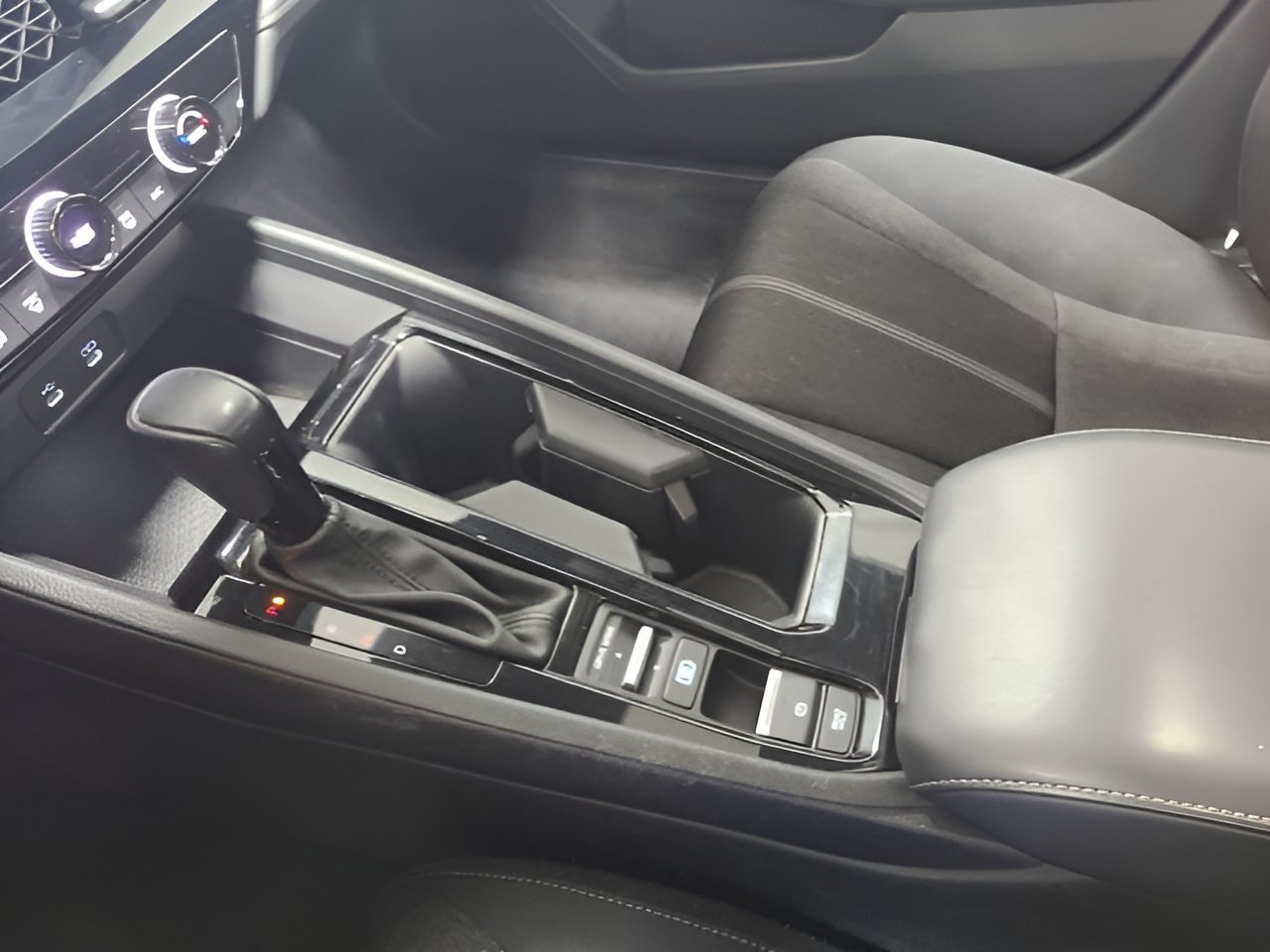 Used 2024 Honda Accord Sport image 31