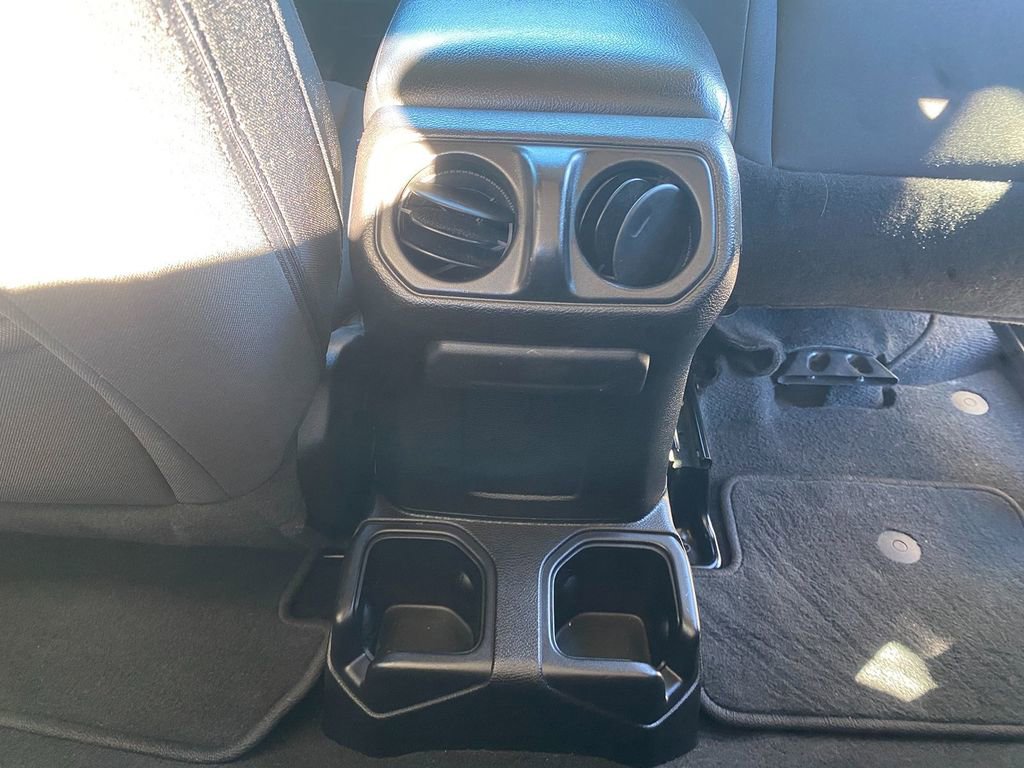 Used 2019 Jeep Wrangler Sport image 24