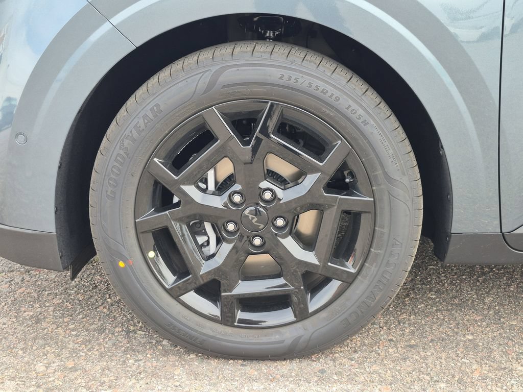 New 2026 Kia Carnival SX w/ SX Dark Edition Package FWD image 18