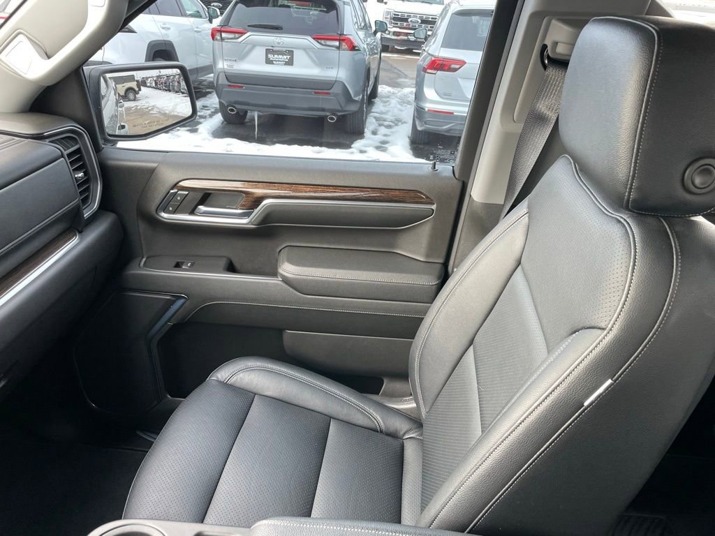 Used 2024 GMC Sierra 1500 Elevation image 21