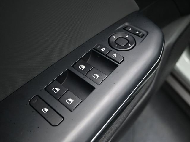 Used 2025 Kia K4 LXS image 18