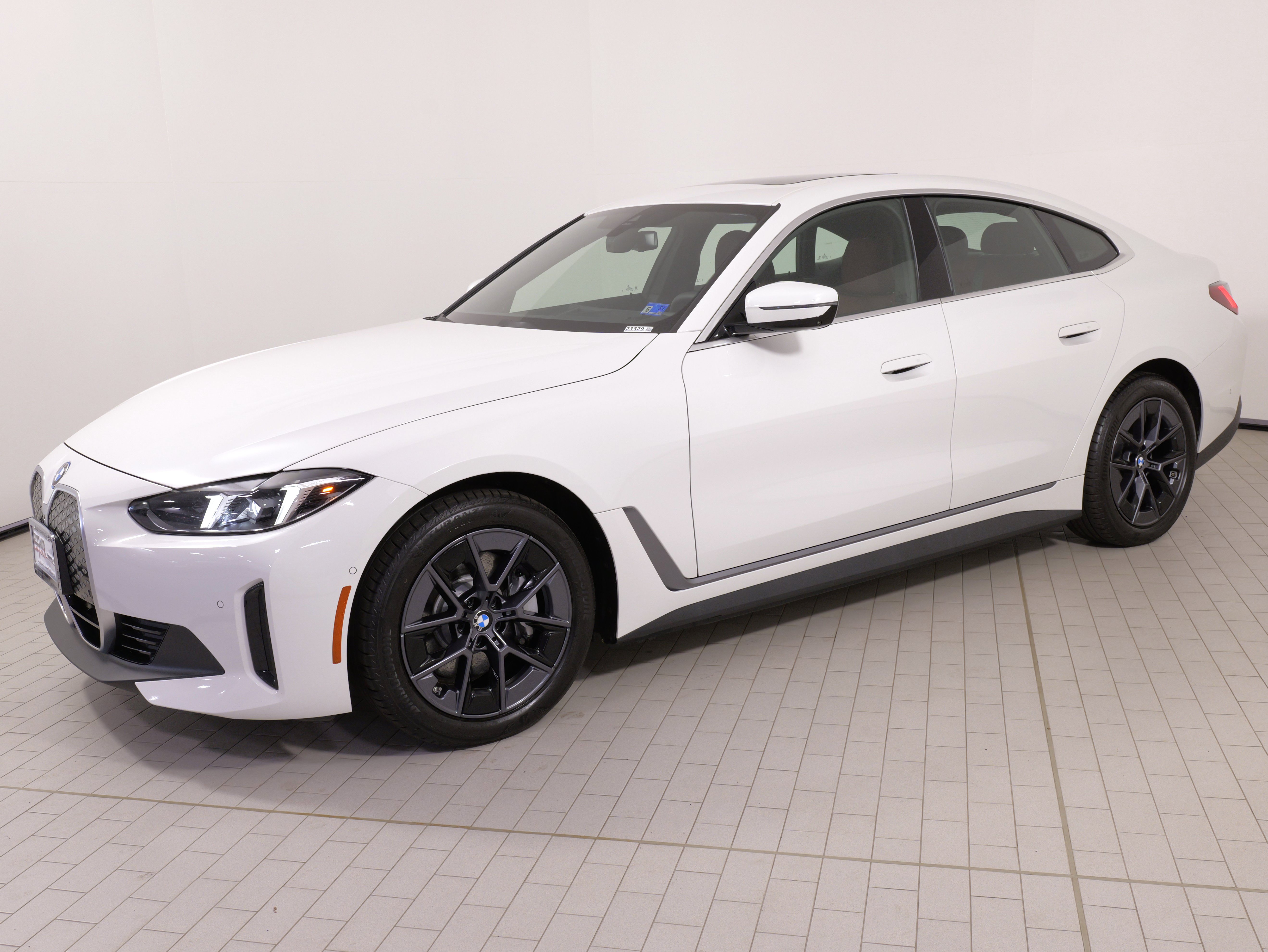 Used 2025 BMW i4 xDrive40i w/ Premium Package AWD/4WD image 1