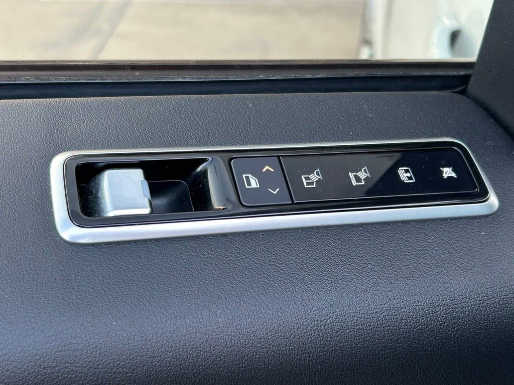 Used 2022 Land Rover Range Rover P525 Westminster Edition AWD/4WD image 19